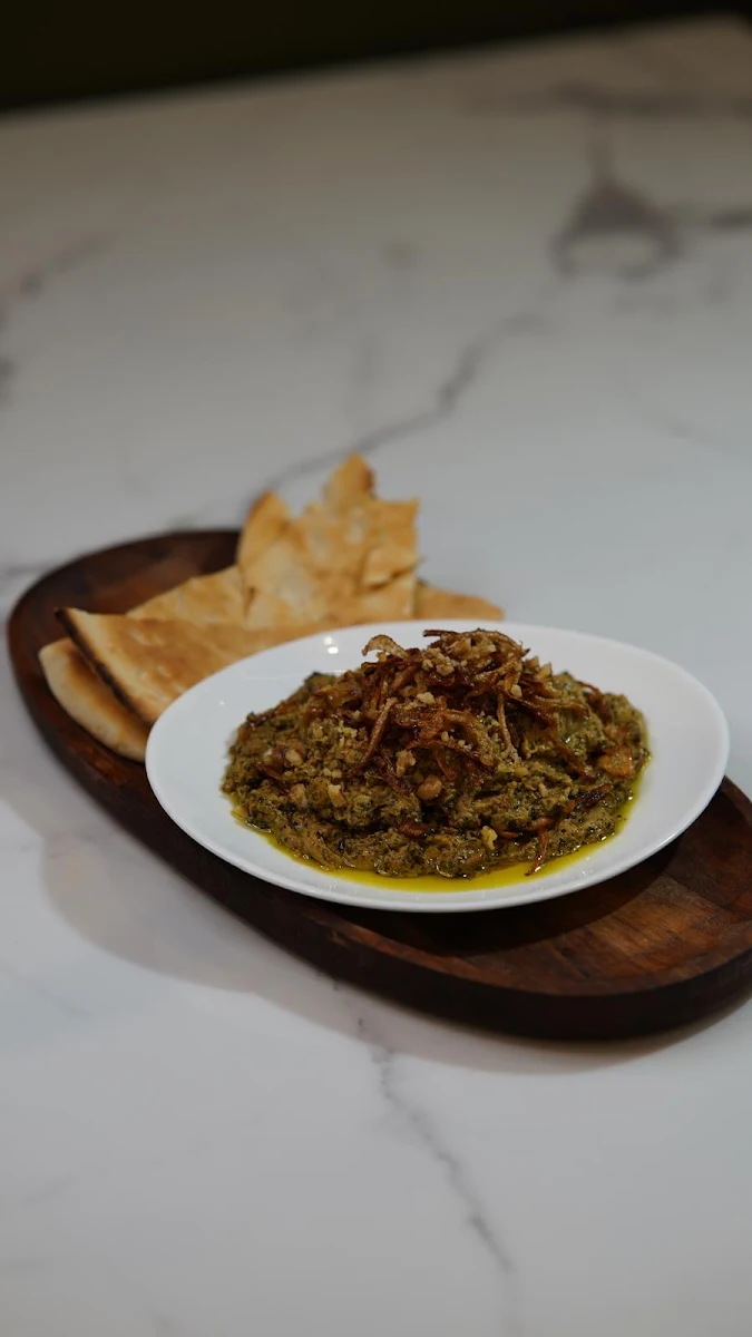 Highlights, Restaurant Joya