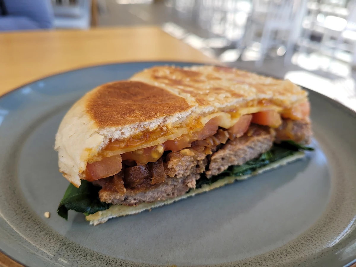 Highlights, Maisie’s Cafe