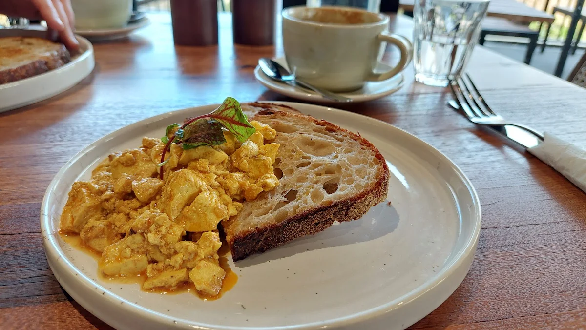 Toast with Tofu Scramble
