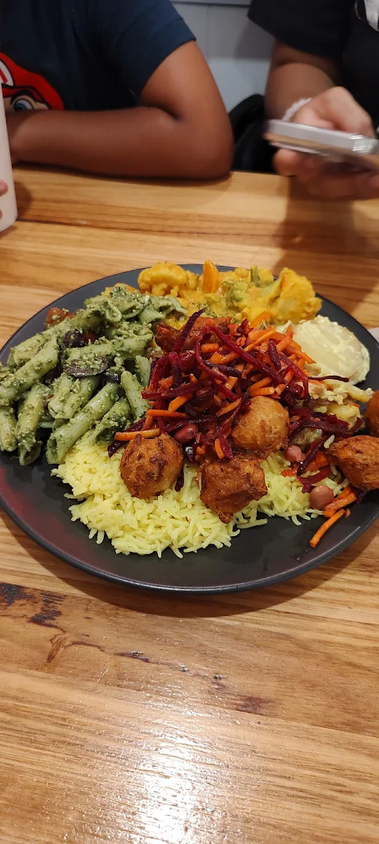 Pakoras, Govindas Coolangatta