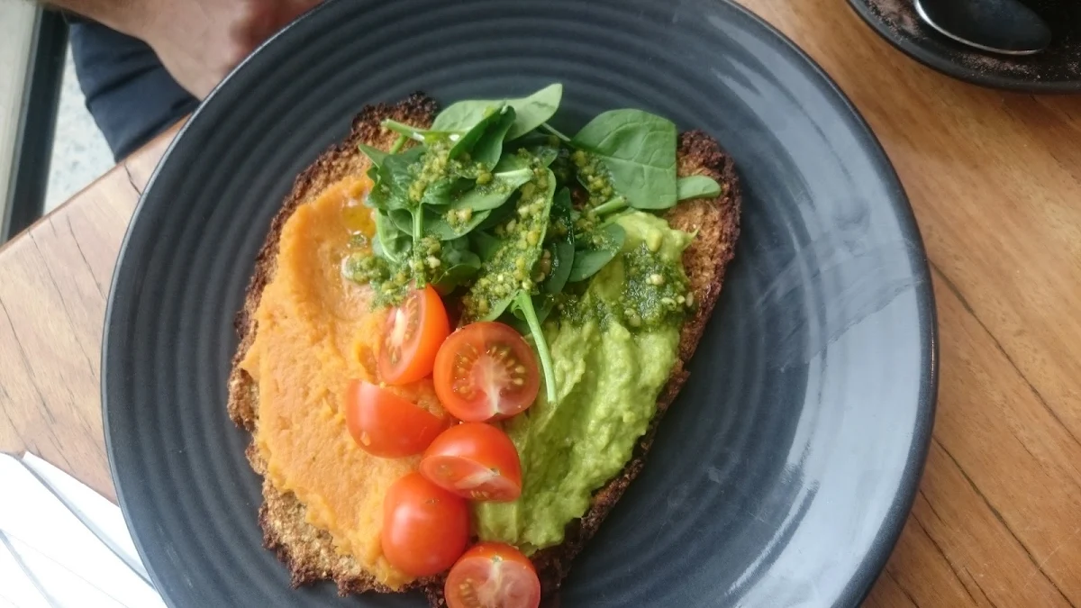 Smashed Avo, The Black Pudding Cafe