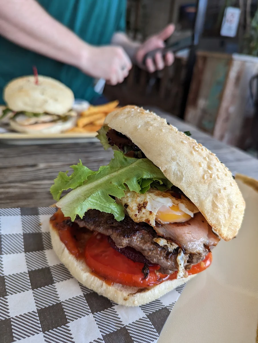 Outback Aussie Burger, Emjays Birtinya