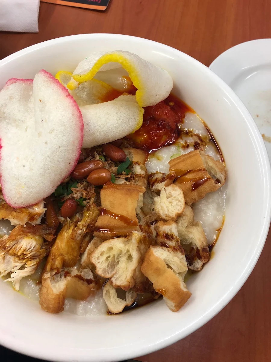 Bubur Ayam Cakwe