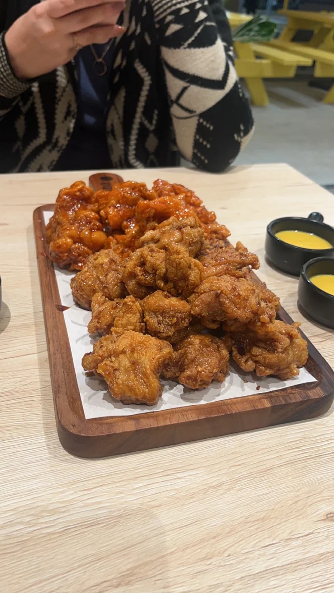 Highlights, Momo Chicken