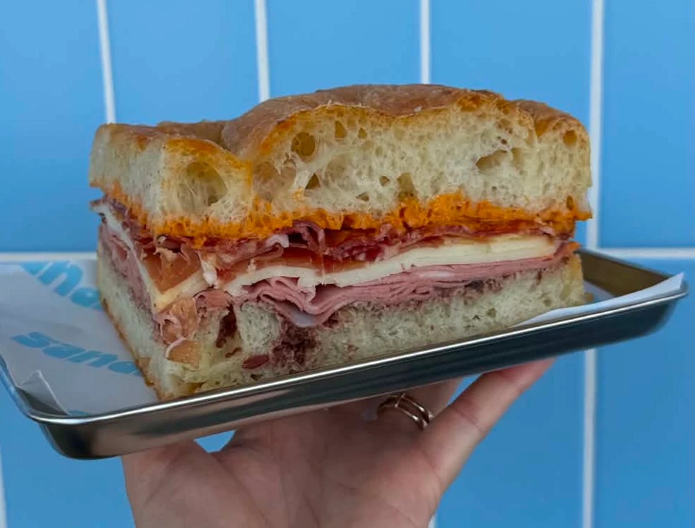 Highlights, Sandy's on Queens
