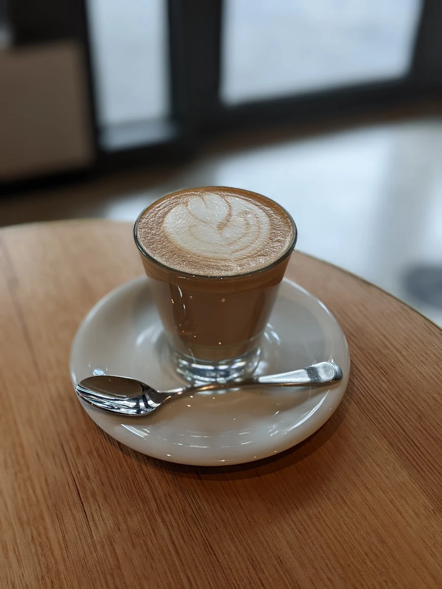 Latte, Axil Coffee Roasters Flinders Gate