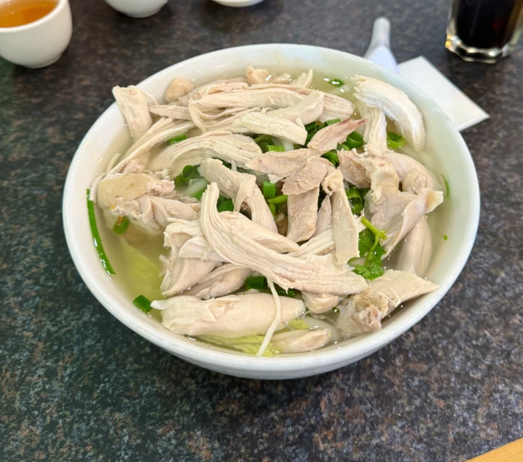 Extra Chicken, Phong Dinh Noodle House