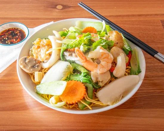 Stir-Fried Noodle Sea Food MI Xao Hai San
