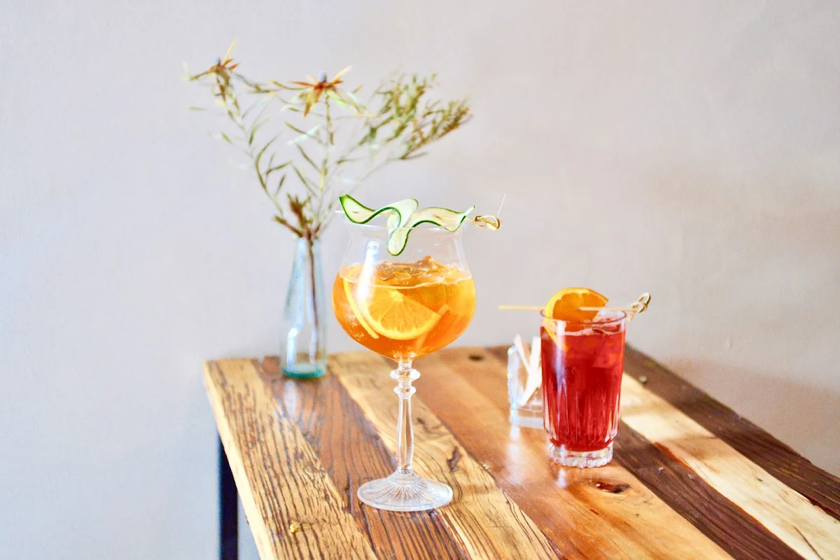 Highlights, Juniper Bar