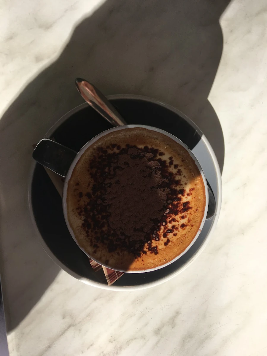 Highlights, Chandos cafe
