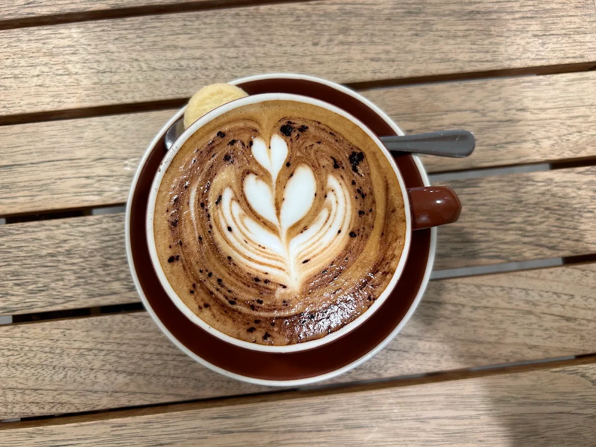 Highlights, Chandos cafe