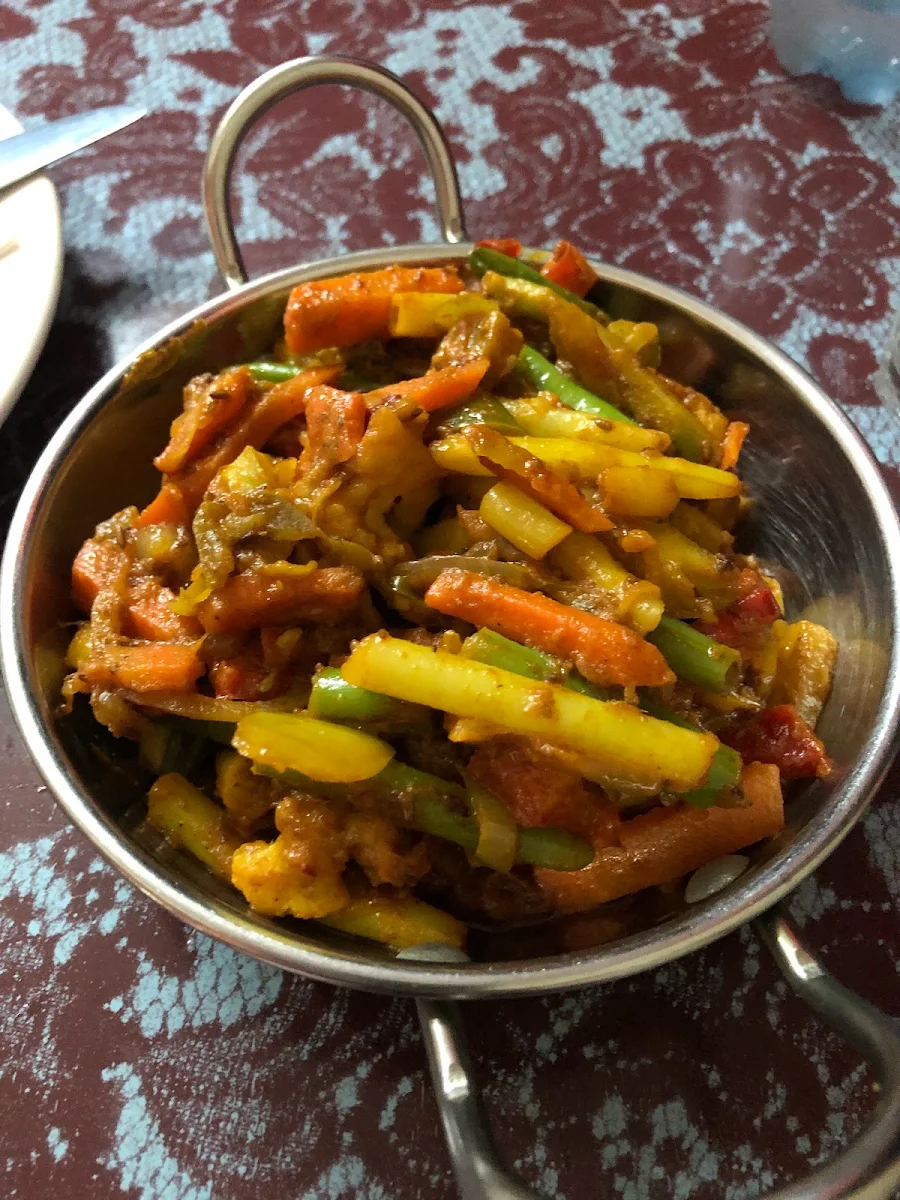 Vegetable Jalfrezi, India Gate on the Bay