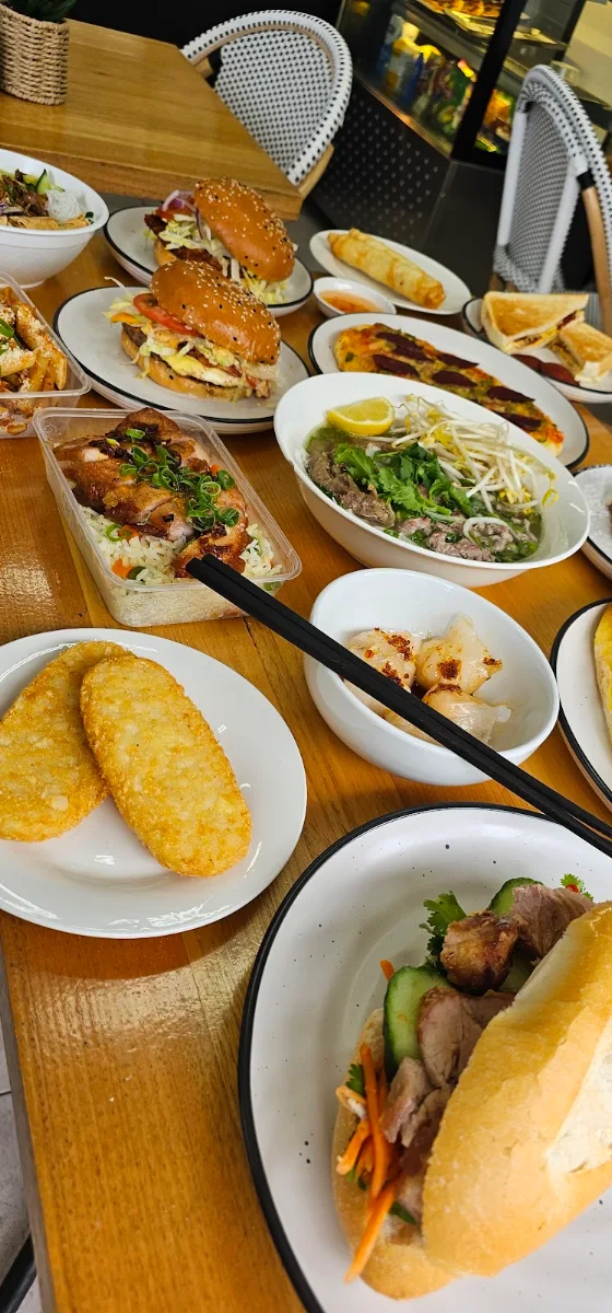 Highlights, Neighbourhood Cafe & Takeaway