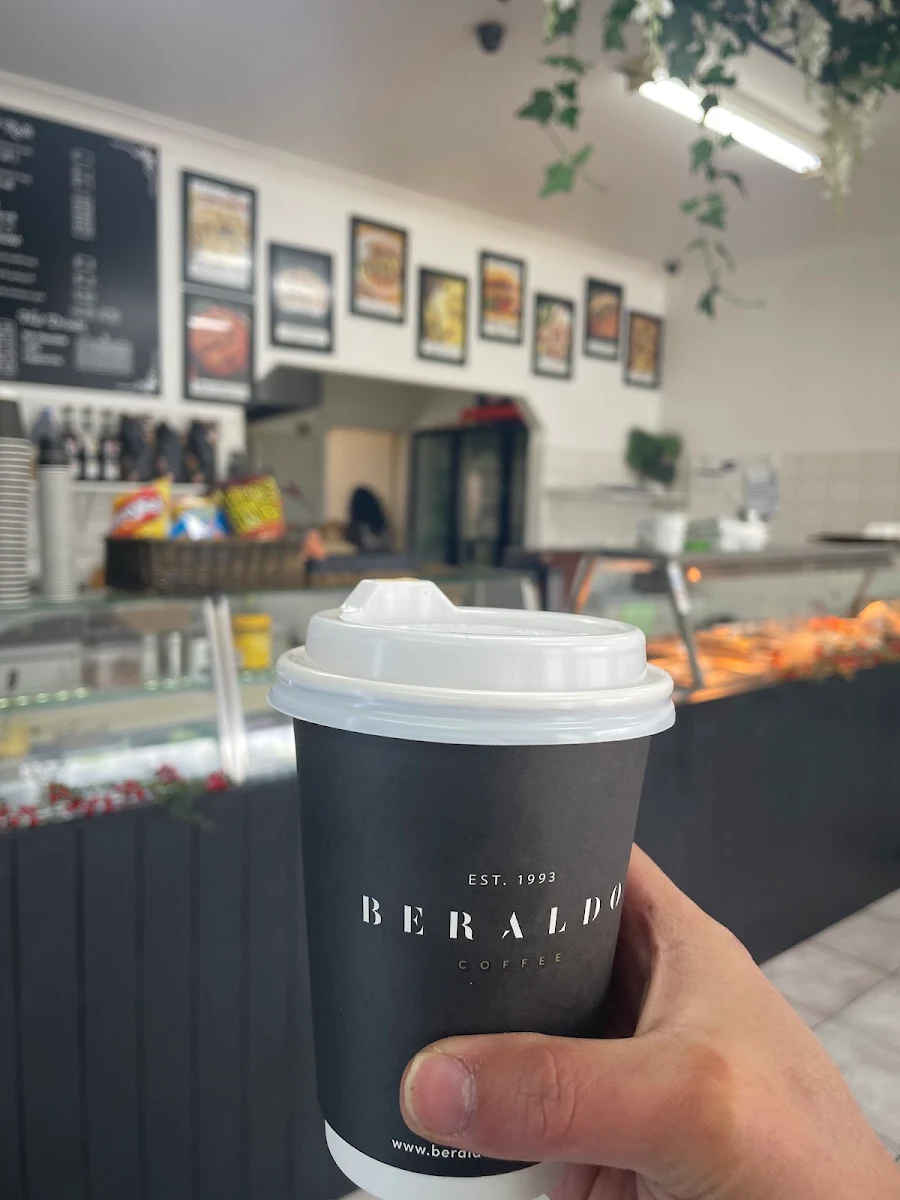Highlights, Neighbourhood Cafe & Takeaway