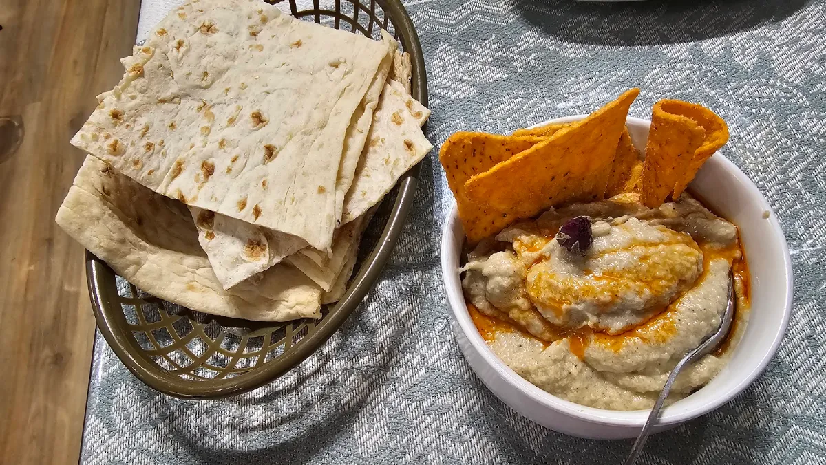 Hummus