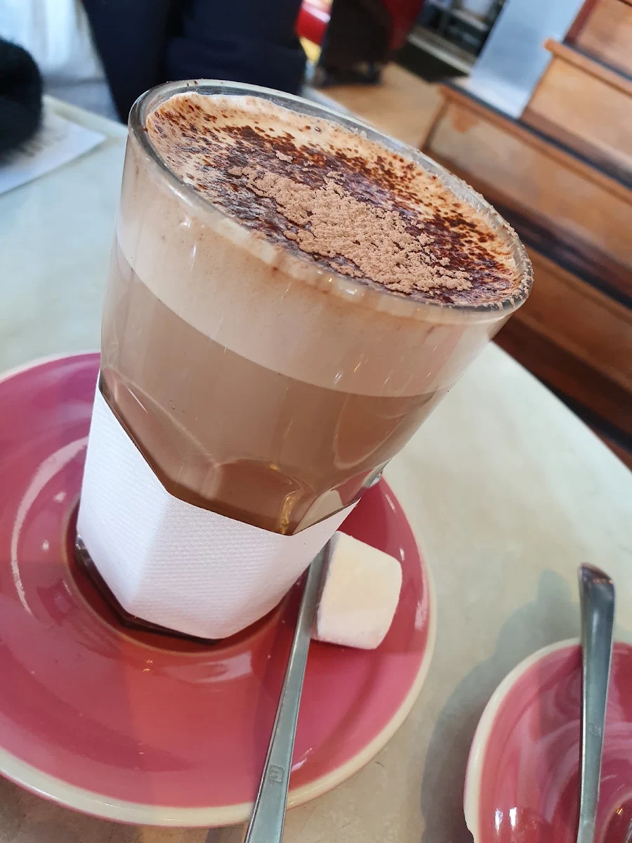Take Two, Café Café