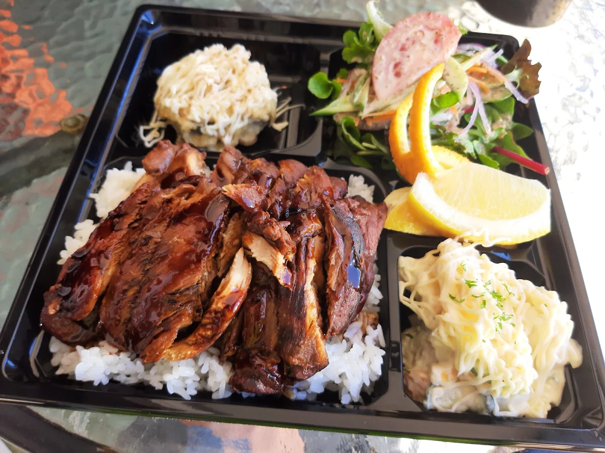 Highlights, Toshi's Kitchen and Sushi Bar