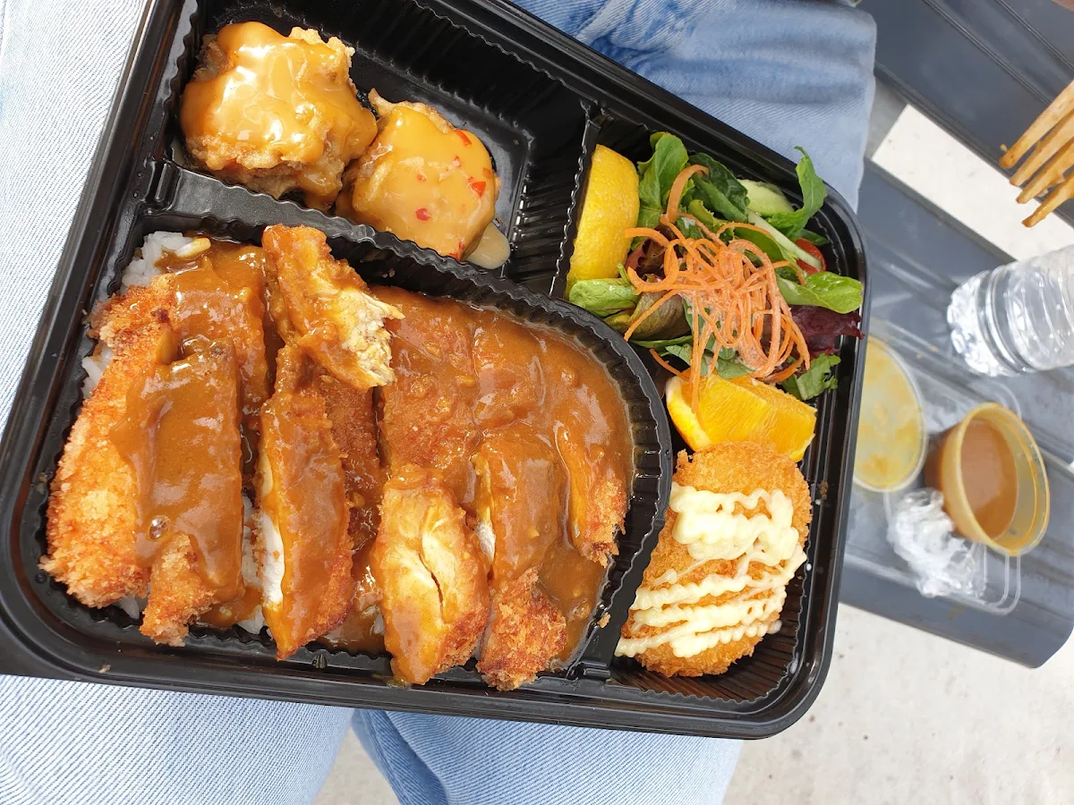 Highlights, Toshi's Kitchen and Sushi Bar