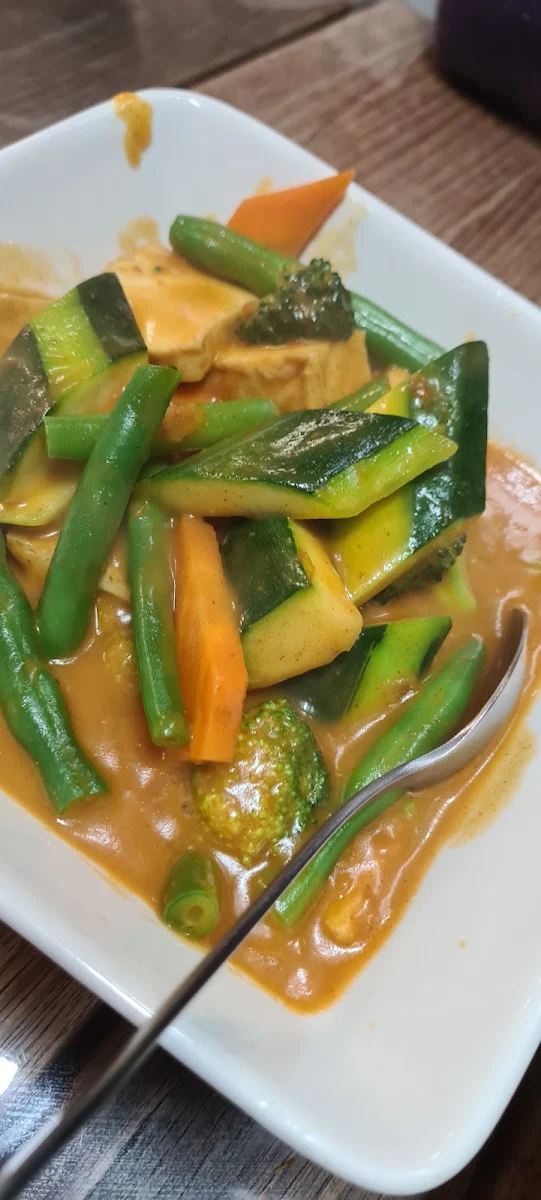Curry Vegetable, Mama Wong's Kitchen