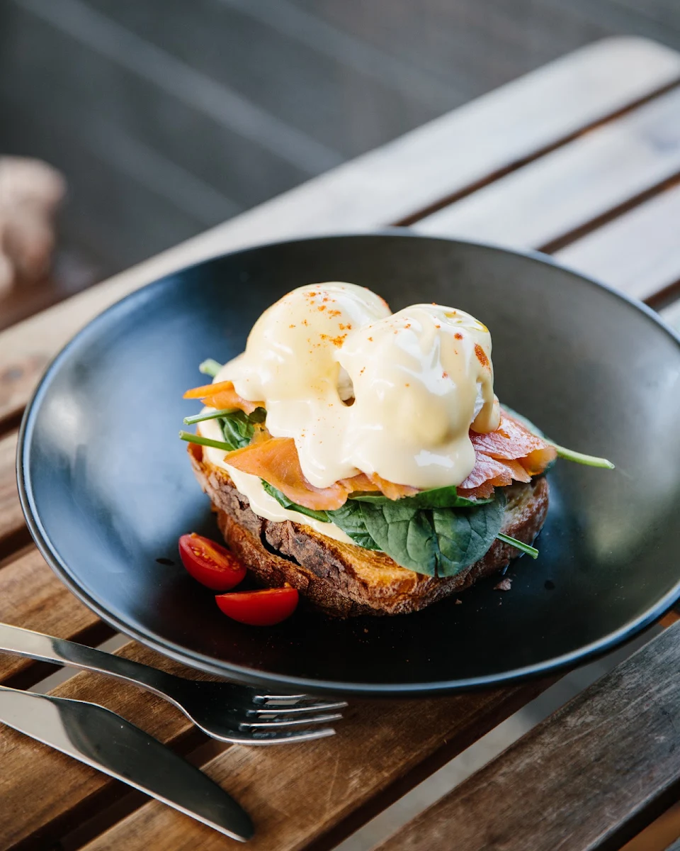 Highlights, Angie's Bistrot