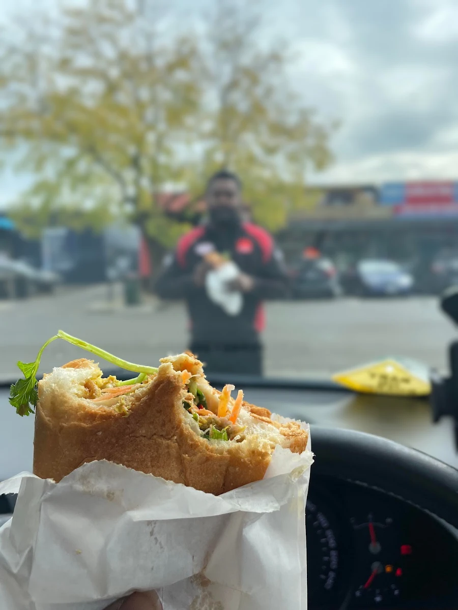 Fresh Banh MI