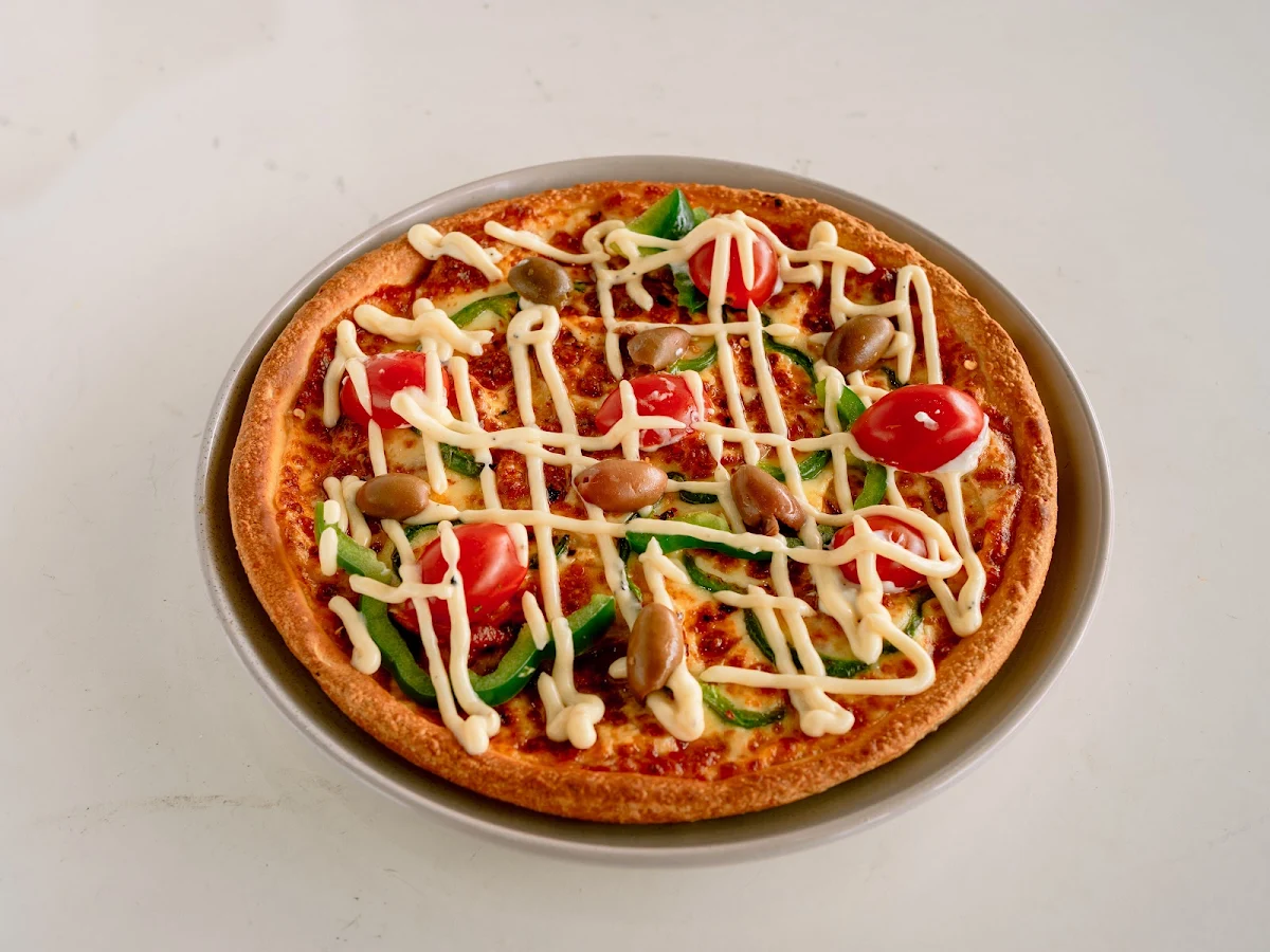 Highlights, Romenia Restaurant and Pizza Bar