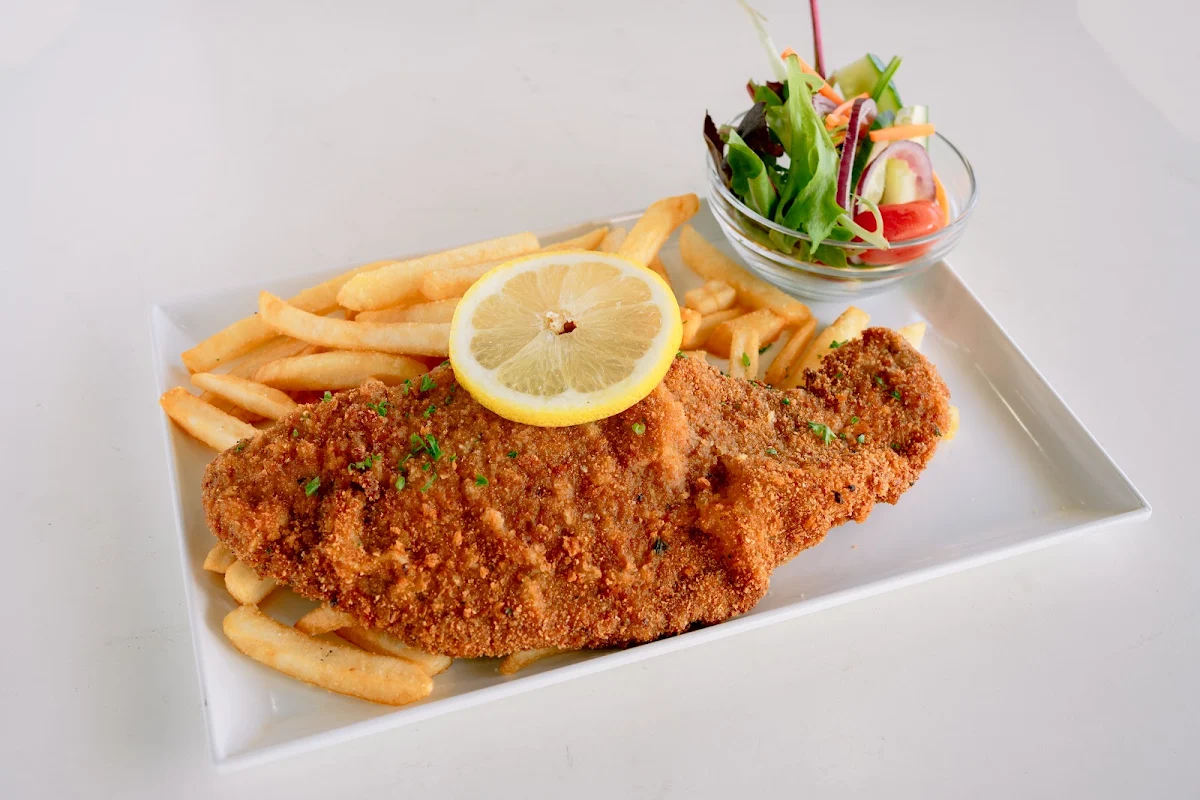 Highlights, Romenia Restaurant and Pizza Bar
