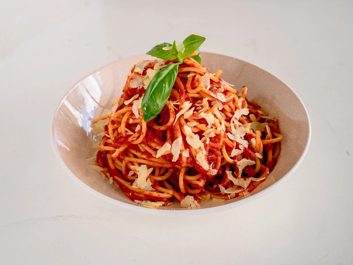 Highlights, Romenia Restaurant and Pizza Bar