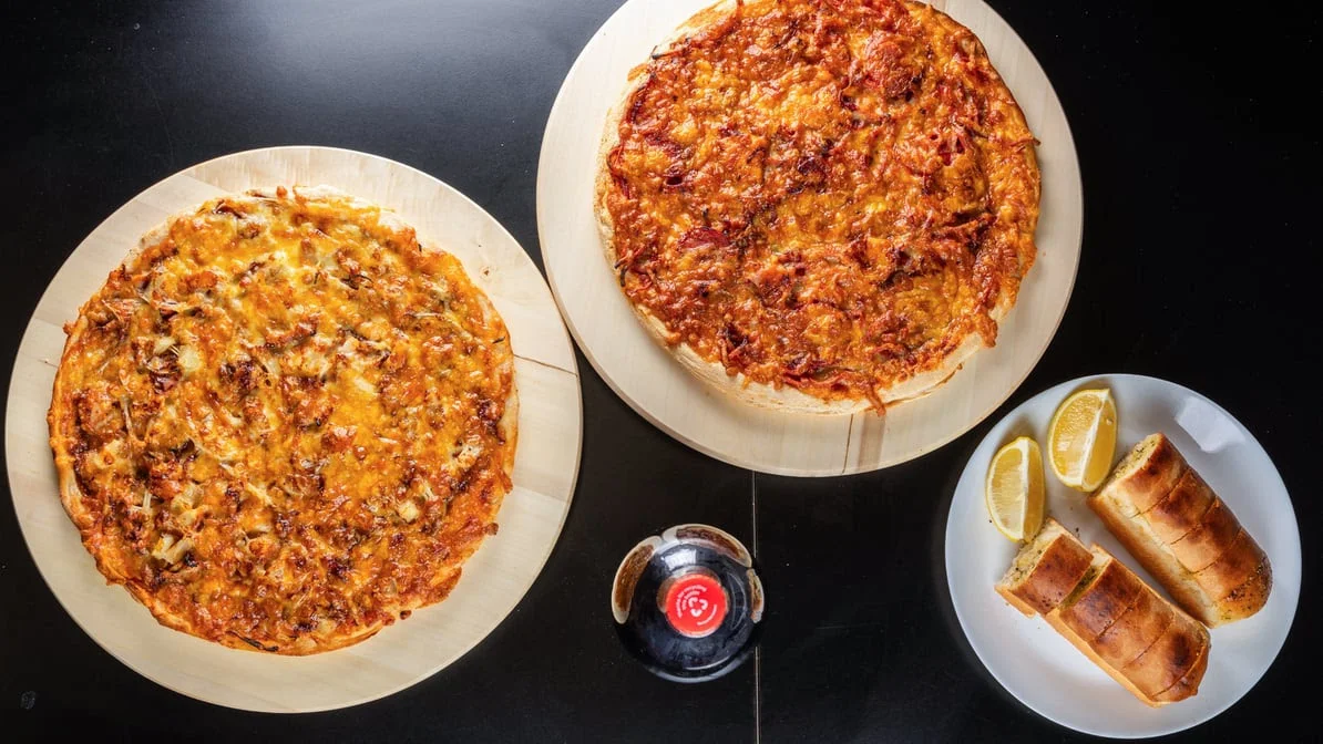 Highlights, Aveley Pizza And Kebab House