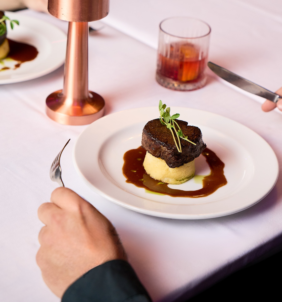 Highlights, Twin Peeks Lingerie Restaurant
