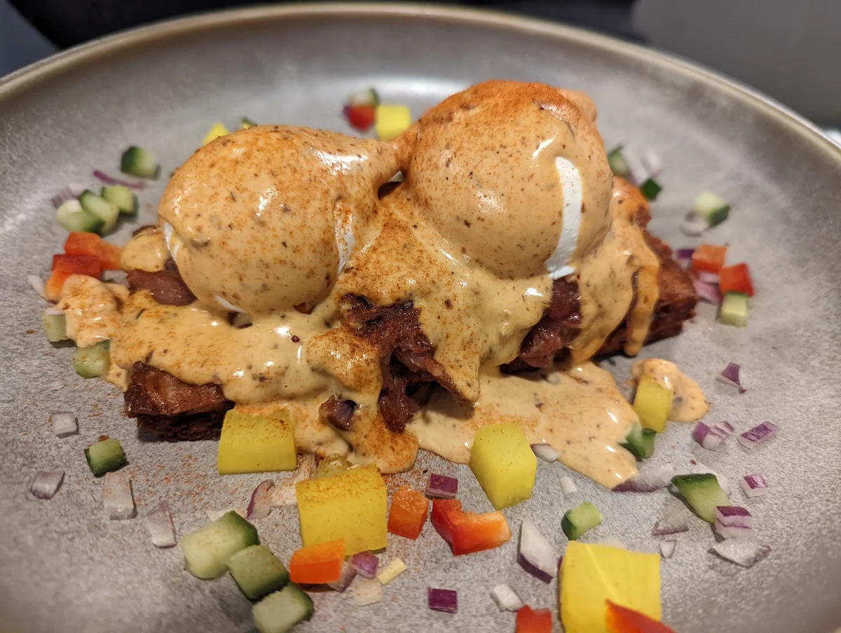 Eggs Benedict with Pulled Pork
