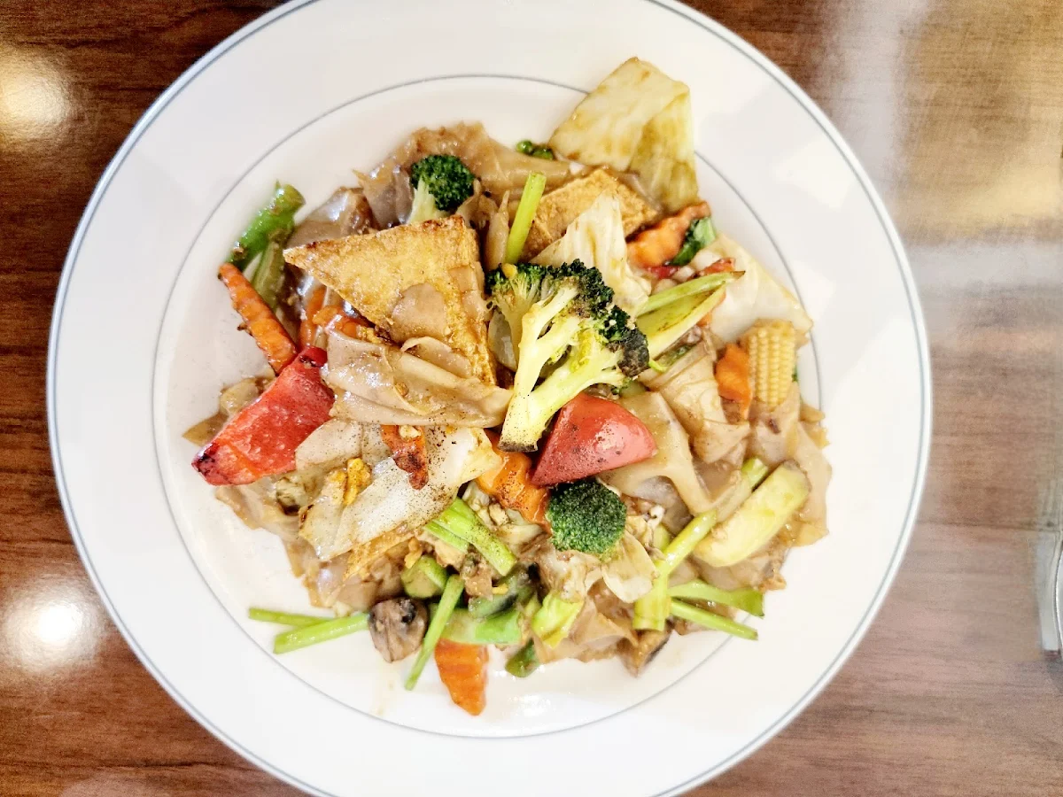 Pad See EW Tofu and Vegetable