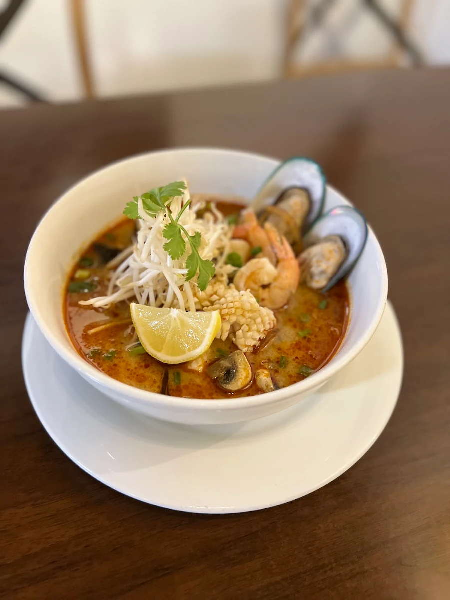 Tom Yum Noodle Seafood