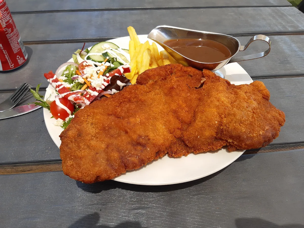 Beef Schnitzel, Barmah Pub