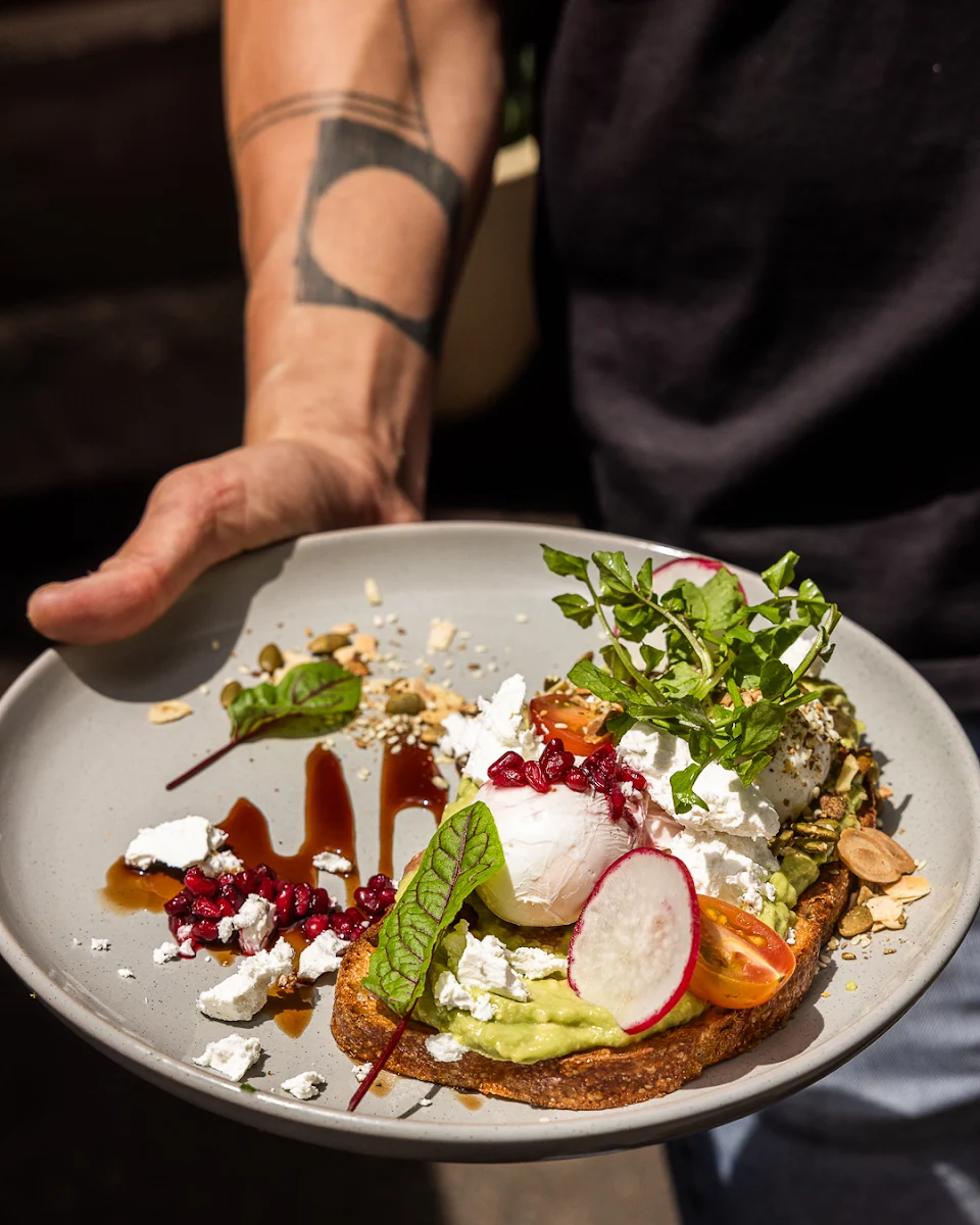 Smashed Avocado, Dad and the Frog Cafe