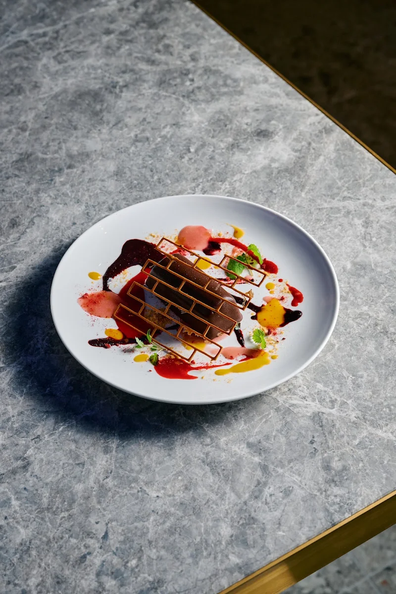 Highlights, Fern Bar & Dining
