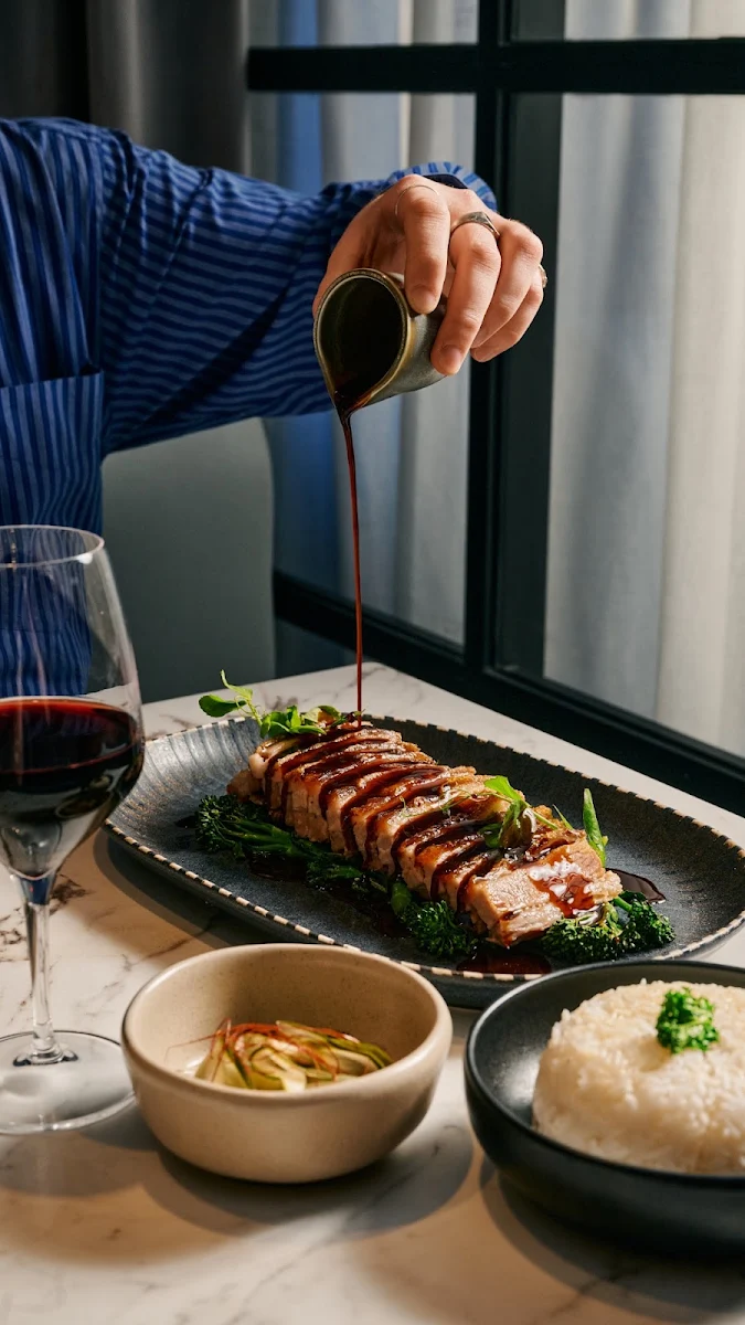 Highlights, Fern Bar & Dining