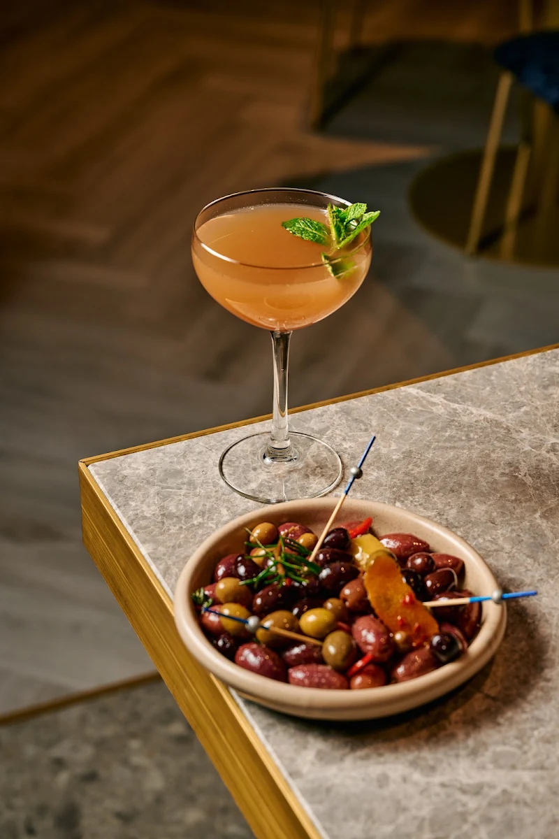 Highlights, Fern Bar & Dining