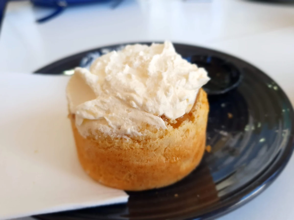 Scone with Home-Made Pear & Vanilla Jam Cream
