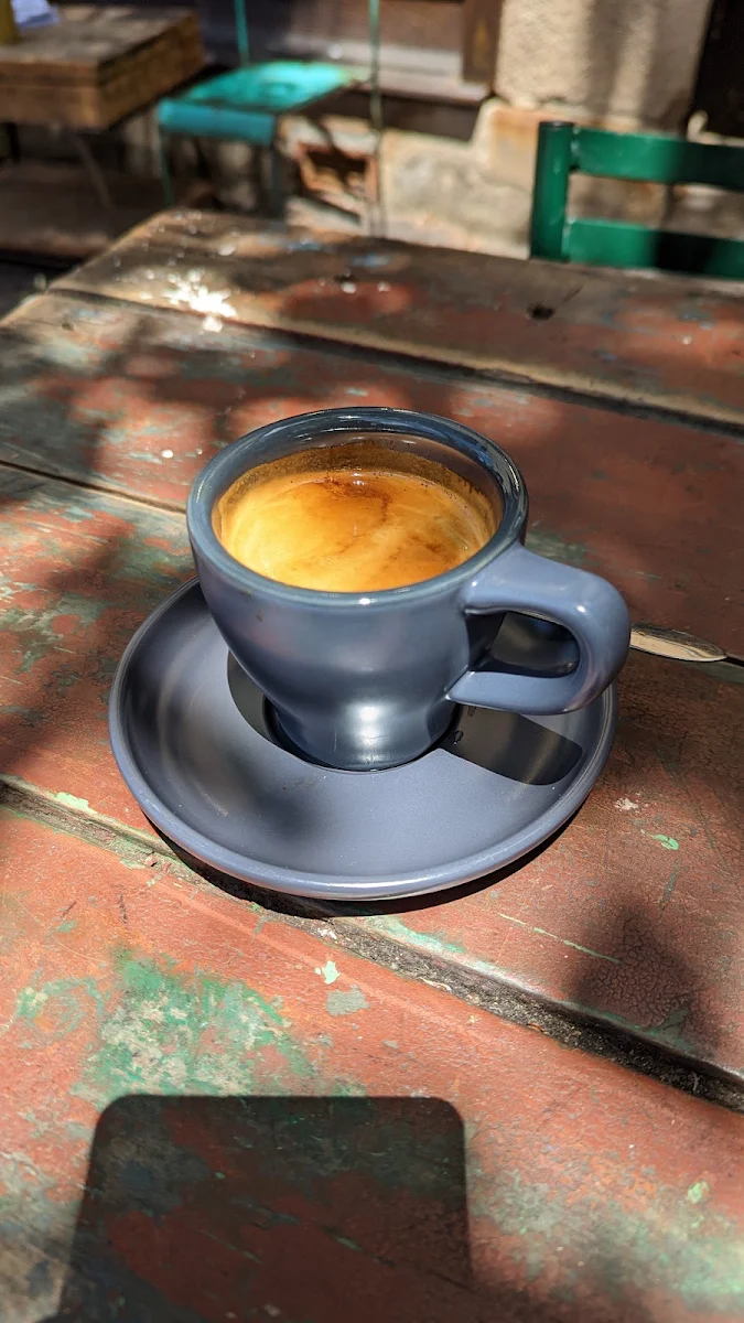 Long Black, Cafe C&M (Darlinghurst)