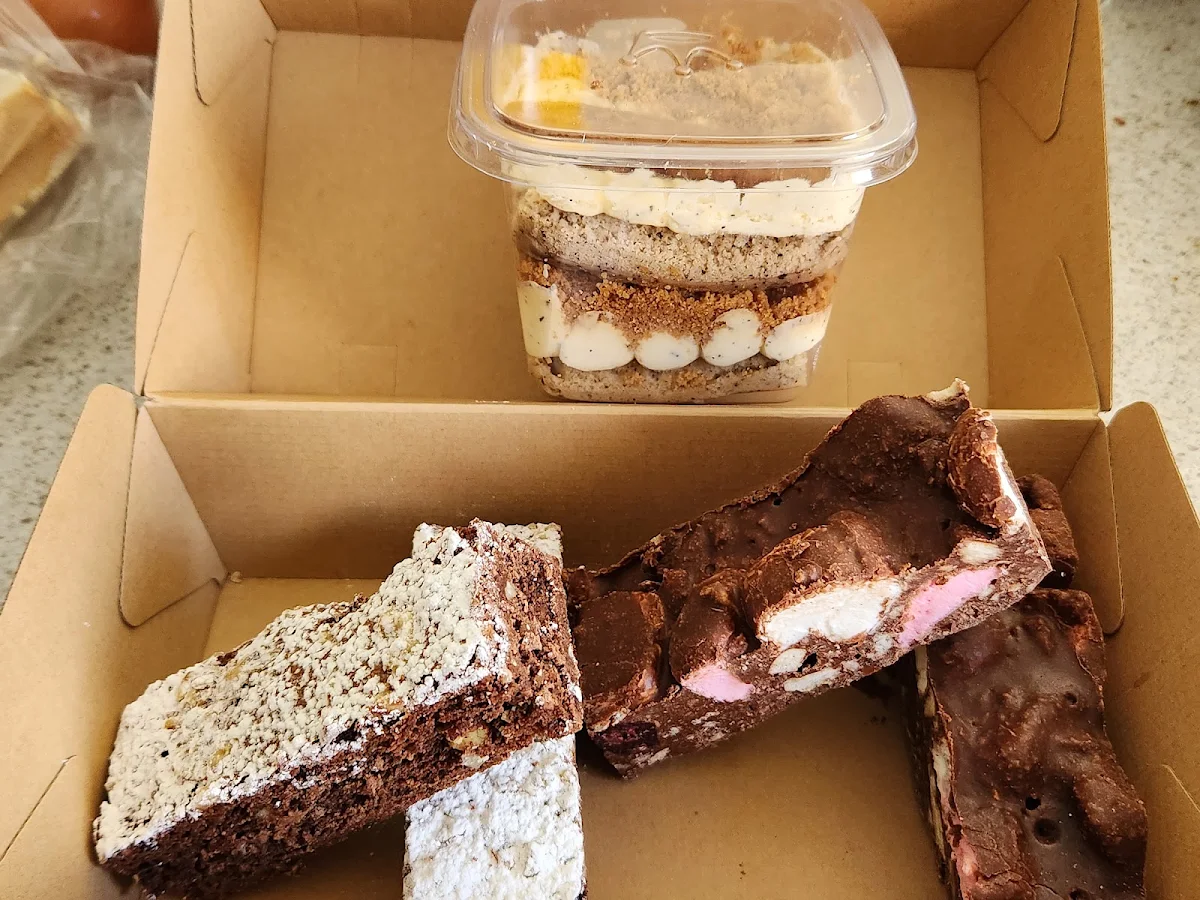 Cake in a Cup Raspberry Fudge Brownie with Rocky Road