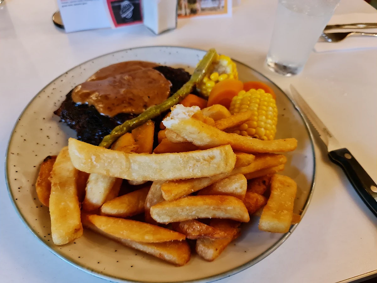 Steak Chips and Vegetable Plate