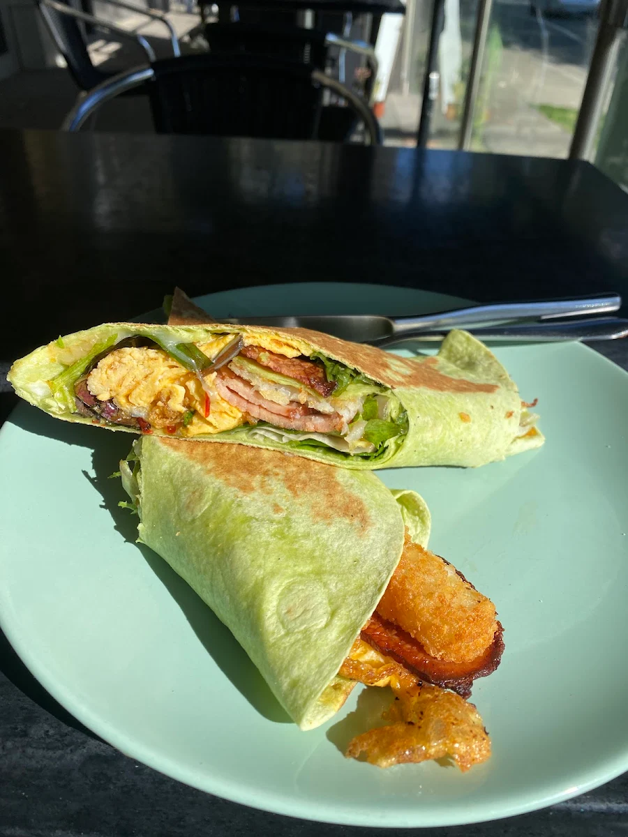 Highlights, Cafe Divine