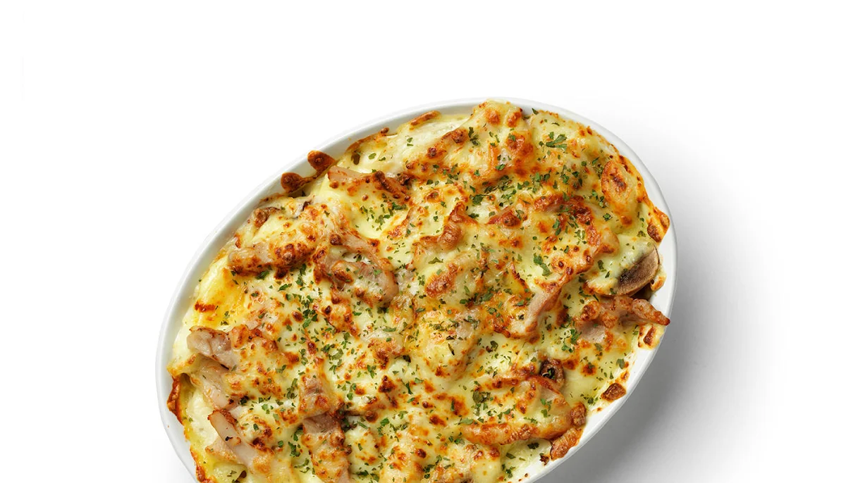 Creamy Chicken and Bacon Pizza