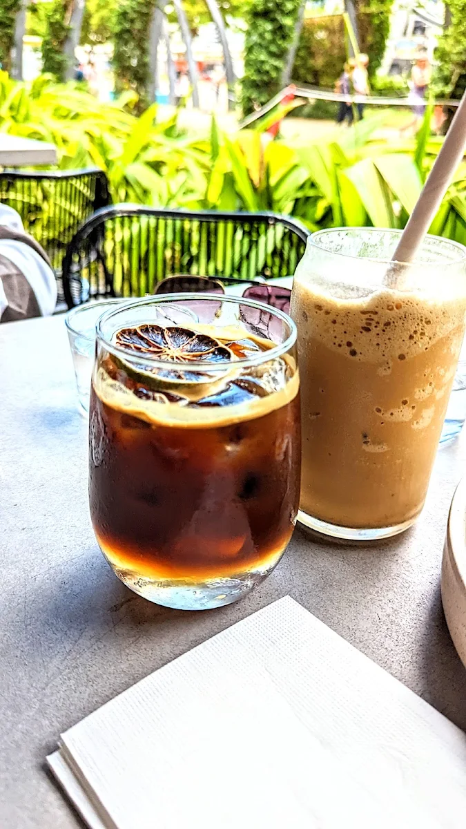 Coffees, Nodo South Bank