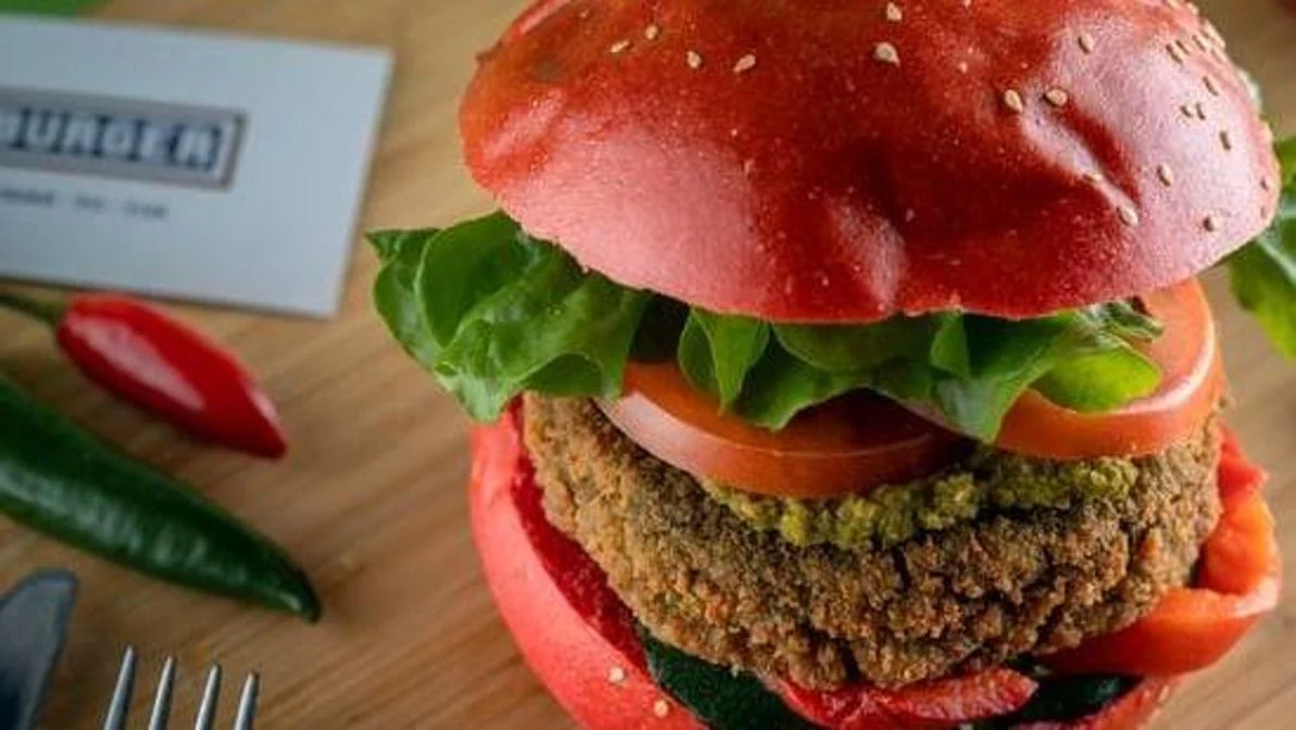 Highlights, Halal My Burger