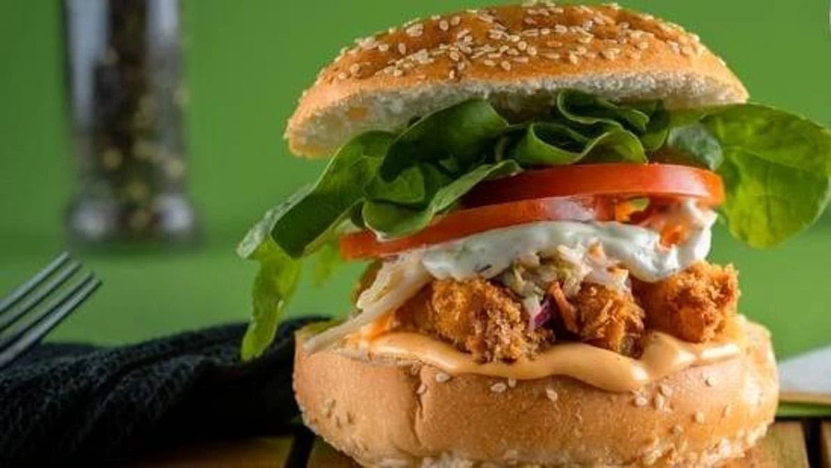 Highlights, Halal My Burger