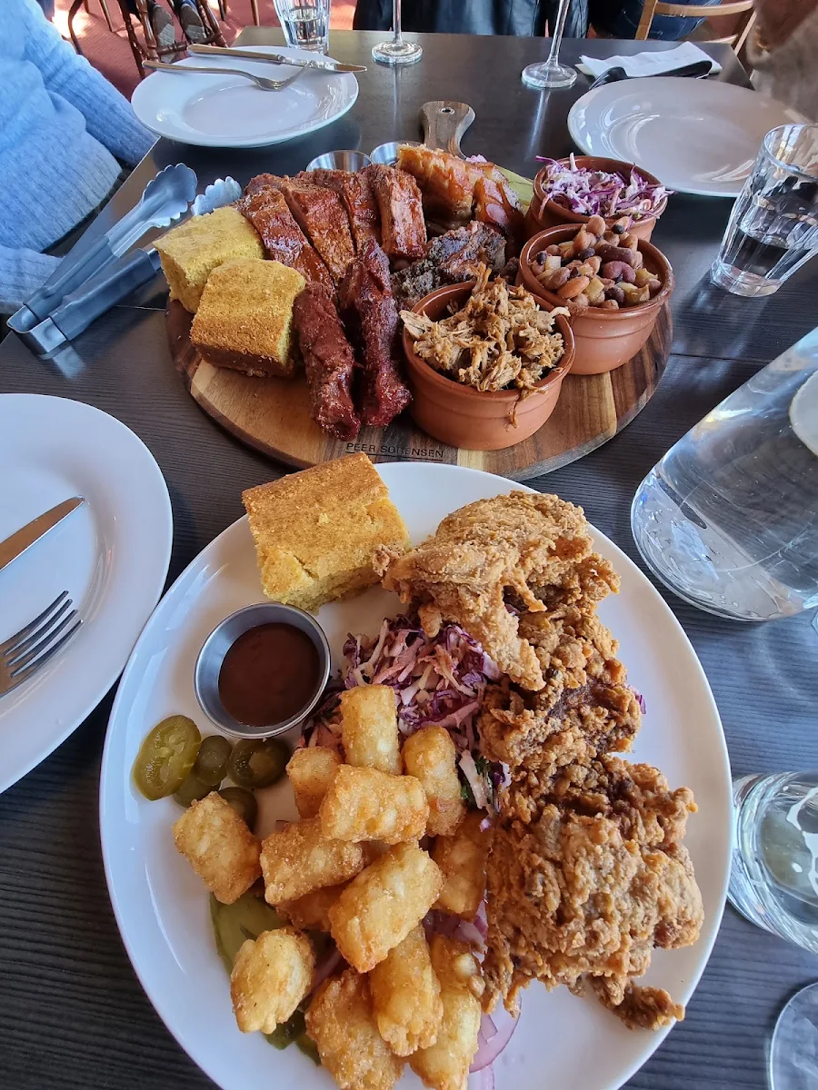Meat Platter, Biggie's BBQ