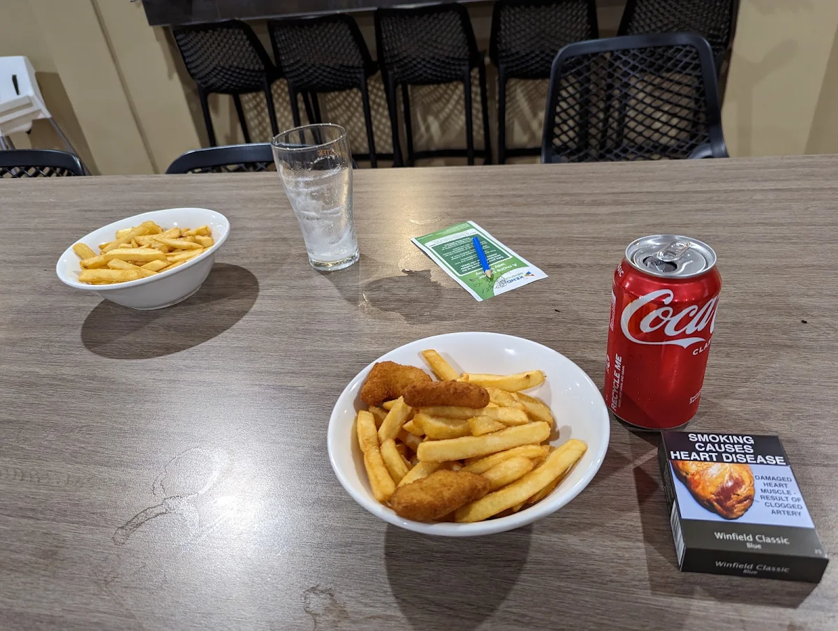 Highlights, Junction Hotel Dimbulah