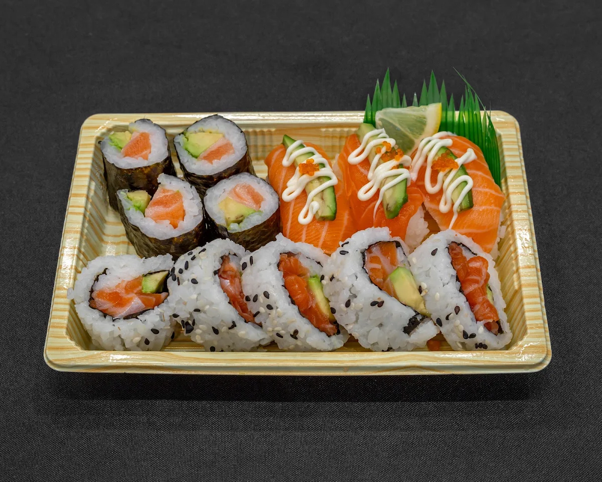 Highlights, Sushi Avenue